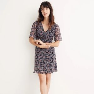 Madewell Orchard Flutter-Sleeve Dress in Fan Floral Mix
